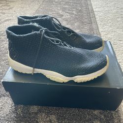Jordan Future size 8 (kid in need)