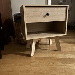 New Mid-Century Modern Style Minimalist 1-Drawer Nightstand Side Table