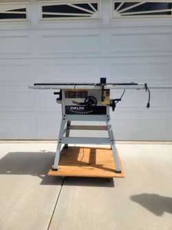 Delta Table Saw with Stand
