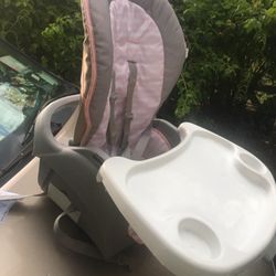 Like New Very Nice Space Saver High Chair Only $25 Firm