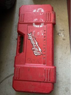 Milwaukee saw