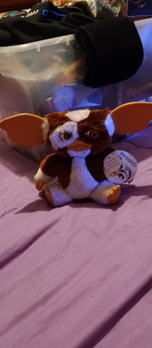 vintage Neva gremlin Gizmo Warner Bros.1980 movie