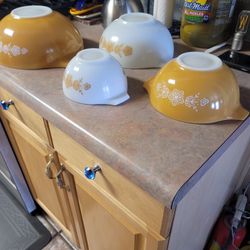 Butterfly Gold Corelle Pyrex Bowls -4 Sizes $90