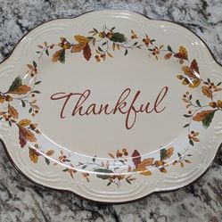 Pfaltzgraff Autumn Berry Small Oval Platter, 10.5 inches, Cream