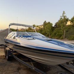 Beautiful 1988 Bayliner Cobra Cuddy
