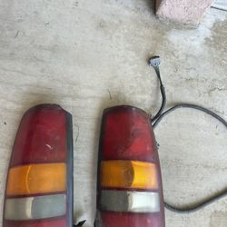 2004 Gmc or Chevy 1500 Tail lights