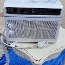 Toshiba 5k BTU Air Conditioner 