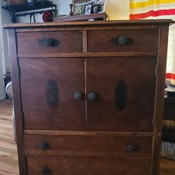 Antique Dresser With All Original Functioning Locks, Missing One Knob