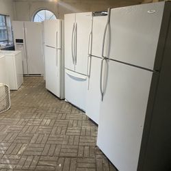 TONS OF FRIDGES. PRICES START OUT AT $275. FOR 18 CUBIC FT G.E. REGULAR FRIDGES, ALL RUN LIKE BRAND NEW. ALL BEEN CLEANED IN. & OUT! ALSO HAVE FRENCH 