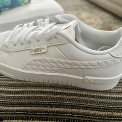 Puma Tennis Shoes