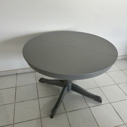 Round Kitchen Table Ingatorp IKEA 43”