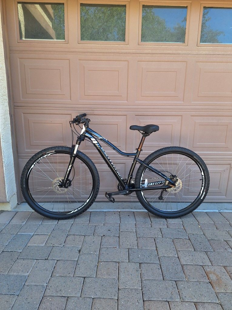 SPECIALIZED JETT 29 ER MOUNTAIN BIKE ( CHECK MY OTHER BIKES)