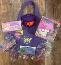 Trader Joe's Boo Bag  🎃💜