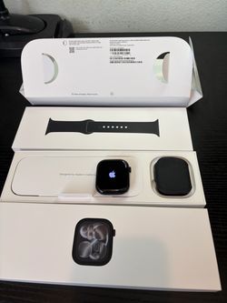 Apple Watch Series 11 - 46mm Cellular Jet Black Case w Midnight Sport Band