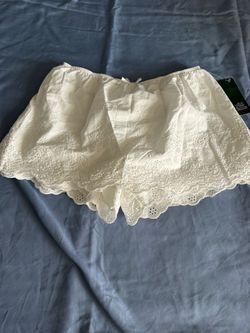 Women’s sleepwear