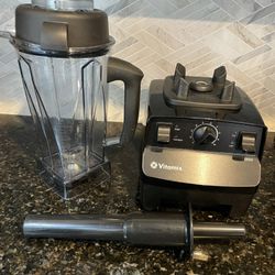 Vitamix 5200 Blender 10 Speed Blender - Motor VM0103, Black - Tested Works