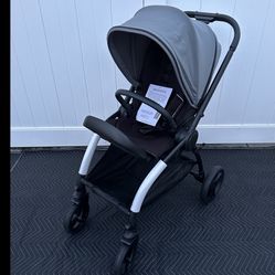 Stroller/ Revolve Reversible Stroller/ Baby/ Toddler/ Kids/ Travel/ Outdoor/ Nursery 