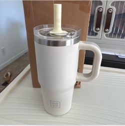 White Yaya My First Tumbler 12oz