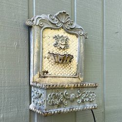Vintage Fiberglass Outdoor Wall Water Fountain Garden Decor