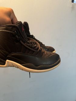 Jordans 12s reverse taxi black Size 9.5