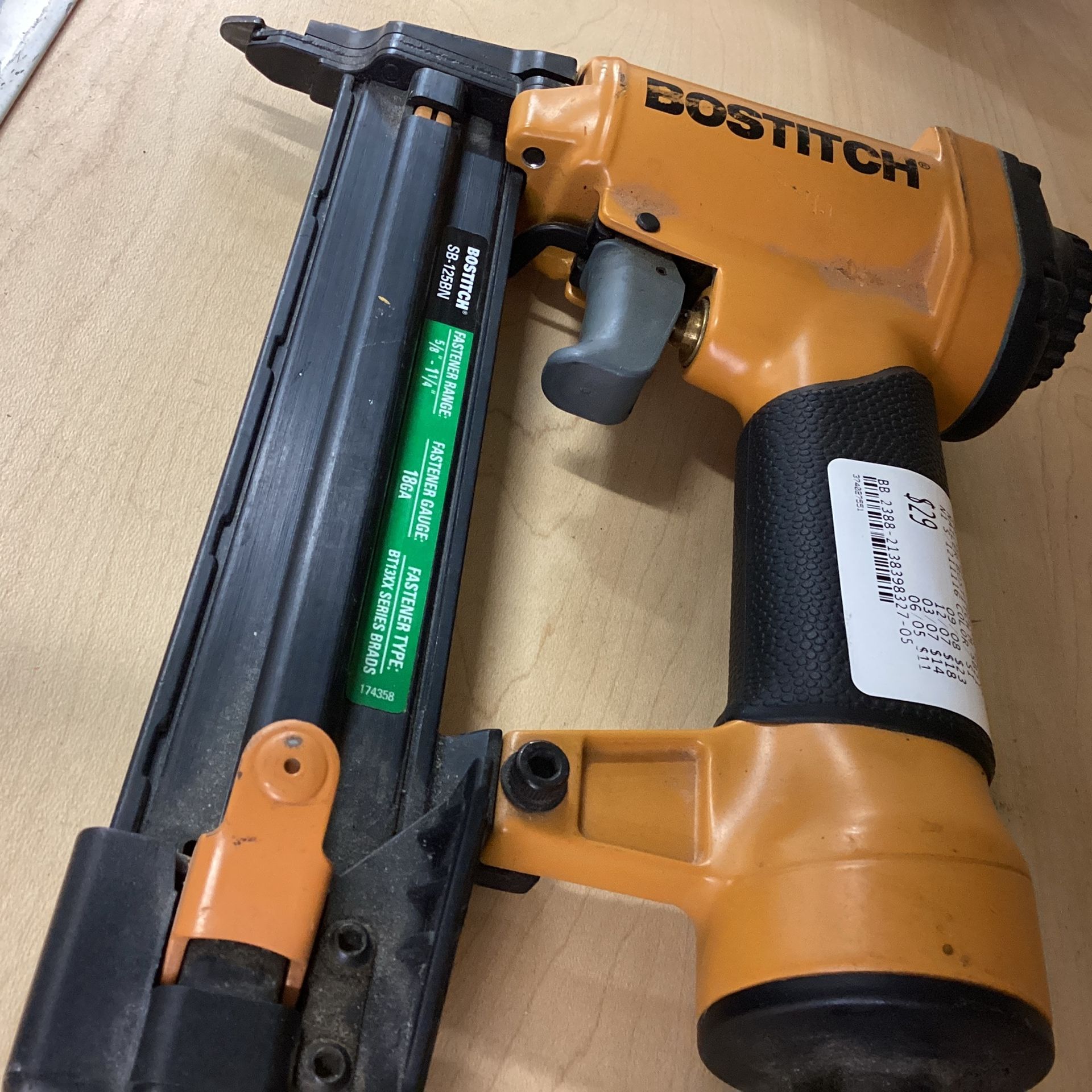 Bostitch Nailer 
