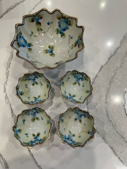 Vintage MCM Set Of Five, Three Footed Nut/ Fruit Bowel With 4  Cups, 1930s made in Japan