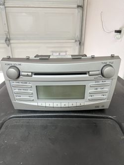 Toyota OEM 2007-2011 Toyota Camry FM Radio CD MP3 WMA Player