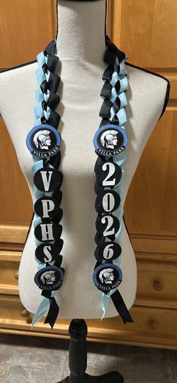 $20 VILLA PARK GRADUATION LEI