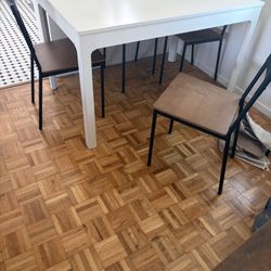 Extendable ikea table