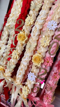 Graduation leis