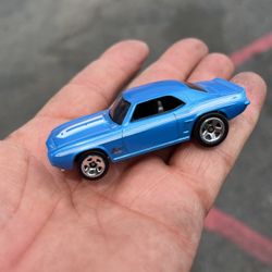 Hotwheels 1969 Chevy Camaro 1:64 Scale Diecast 