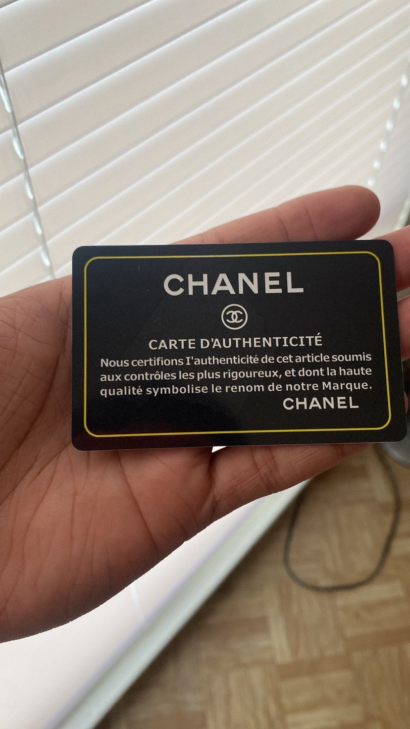 Authentic Chanel Bone Ivory White Caviar Medium Classic Double Flap Bag