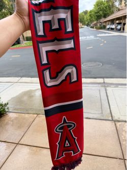Angels scarf