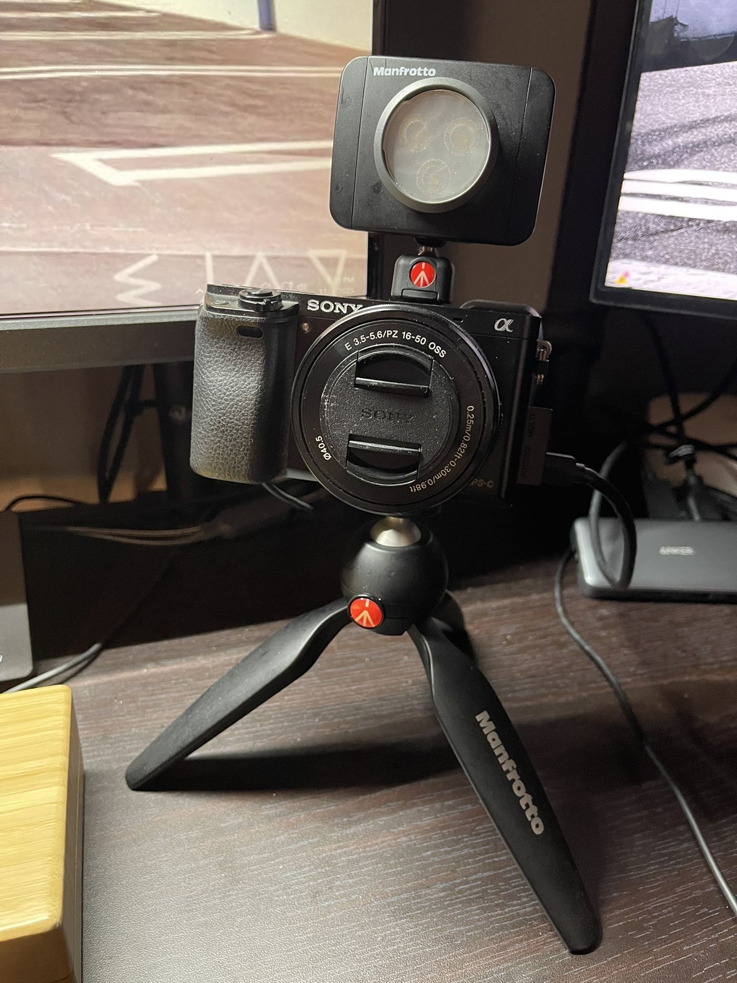 Sony a6000 + Elgato Cam Link + Manfrotto mini tripod