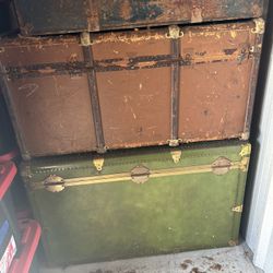     Set of 5 Antique Steamer Trunks – Designer Decor Collection