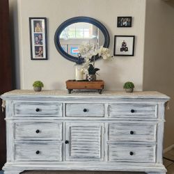 Farmhouse Style Dresser  .. Entry Table  .. Buffet 