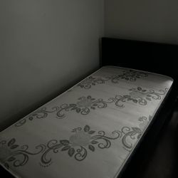 MATTRESS AND BED FRAME 