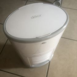 Dekor Diaper Pail
