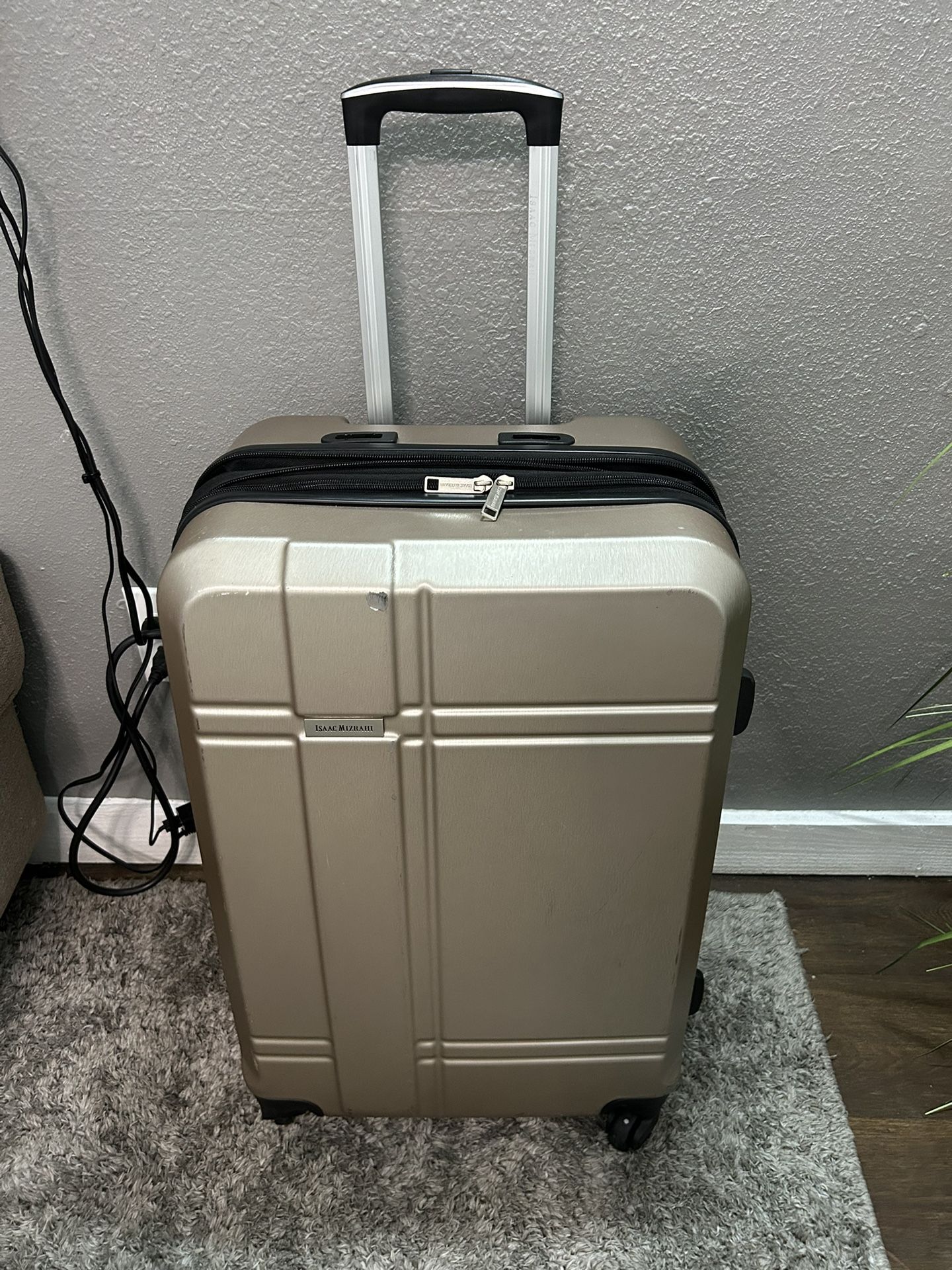 Spinner Suitcase 24”