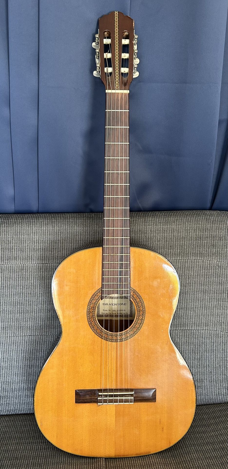 Acoustic Guitar Vintage Silvertone