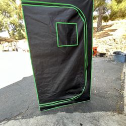 Grow Tent Kit 2x4