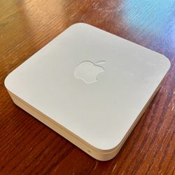 Apple AirPort Extreme A1143 Wi-Fi Router 802.11n — Boxed w/ Power Supply (Used)