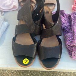 Women’s Leather Shoes - Size 9