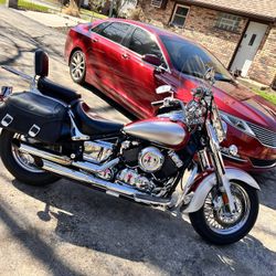 Vstar 650cc Motorcycle. 