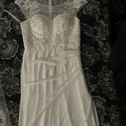 David’s Bridal Wedding Dress, Slip, And Head Piece 
