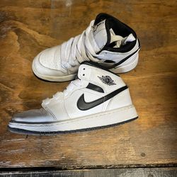 Boys Nike Air Jordan Sz 4.5 Y