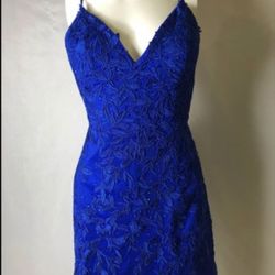 💙 Prom dress size 8 from Finer Moments - worn once ! 💙💙 paid 300.00