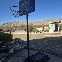 FREE  Basketball Hoop