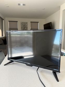 Insignia Flat Screen TV with Stand 22 inch