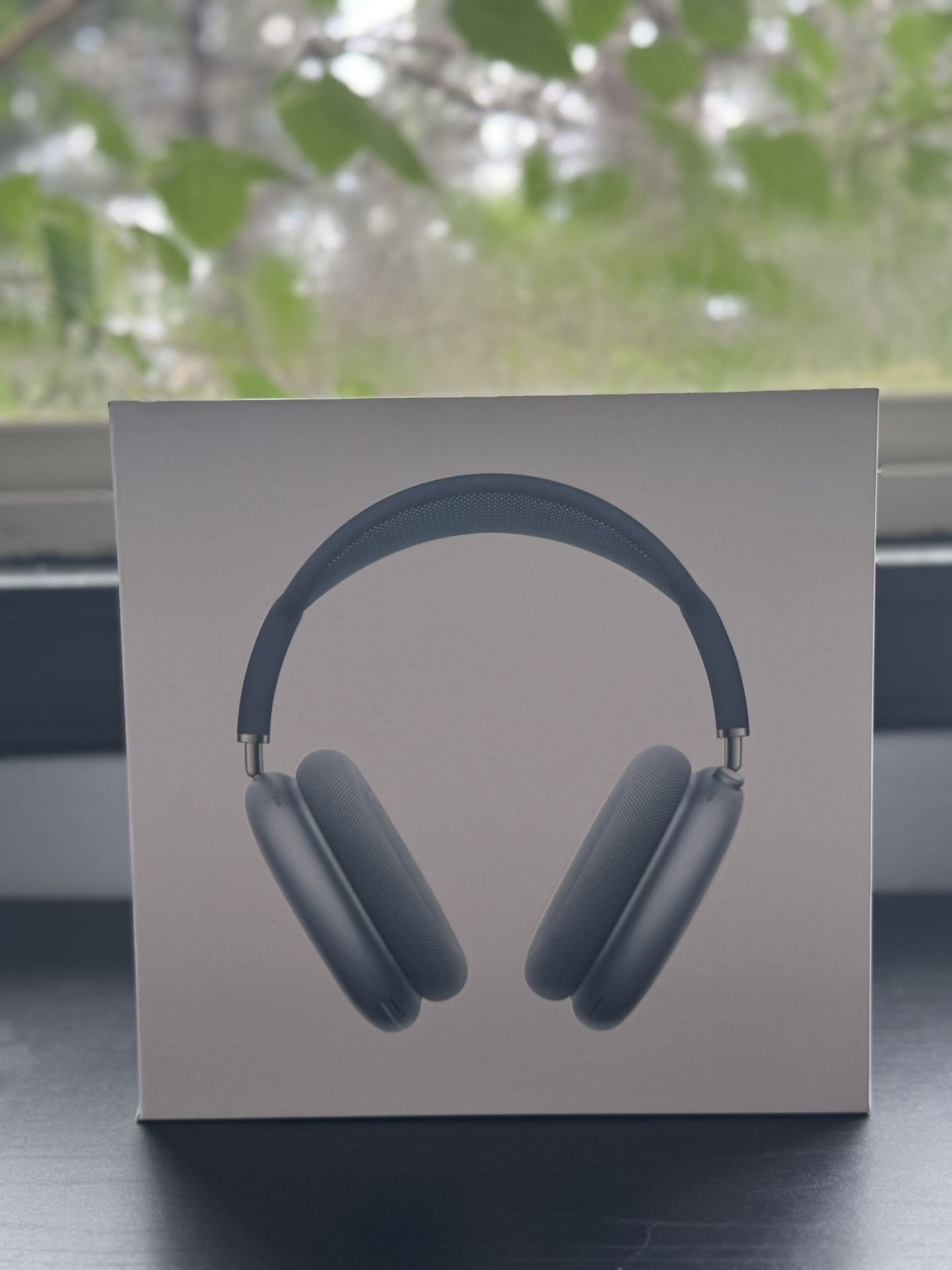 selling headphones